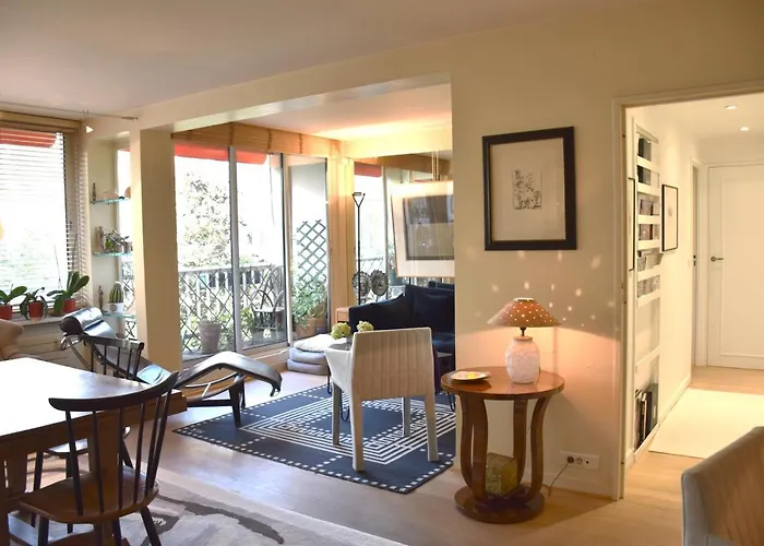 Апартаменты Eiffel Tower - Suffren