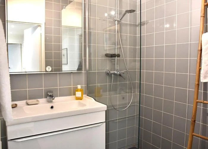 Апартаменты Eiffel Tower - Suffren