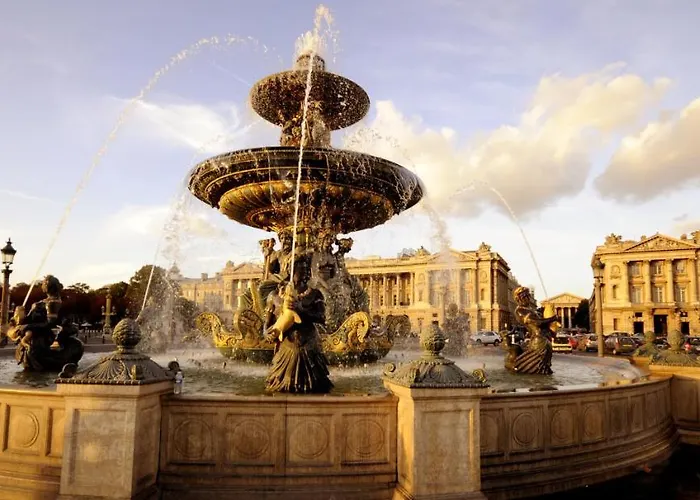 Eiffel Tower - Suffren Апартаменты *